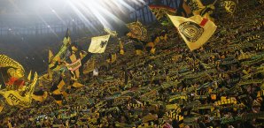 Anhänger des BVB wurden nach dem Bayern-Spiel von Vermummten angegangen und überfallen Borussia Dortmund
