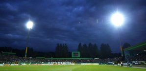 Das Stadion vom SV Darmstadt im Flutlicht Darmstadt 98