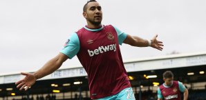 Dimitri Payet jubelt im Spiel gegen die Blackburn Rovers Dimitri Payet