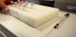 Ein Dopingmittel im Test Doping