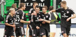 Der FC St. Pauli ließ gegen die Sandhäuser nichts anbrennen FC St. Pauli