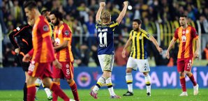 Dieses Bild zeigt den Zustand beider Klubs auf perfekte Weise Fenerbahce; Galatasaray