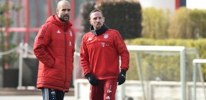 Frank Ribery (r.) hat beim FC Bayern München einen Vertrag bis 2017 Frank Ribery
