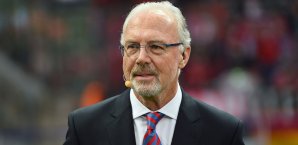 Franz Beckenbauer ist Ehrenpräsident des FC Bayern München Franz Beckenbauer