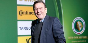 Gerhard Schröder ist seit Dezember 2013 Mitglied bei Hannover 96 Gerhard Schröder
