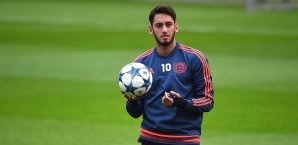 Hakan Calhanoglu