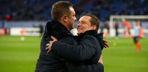 Horst Heldt hat seinem Trainer den Rücken gestärkt Horst Heldt