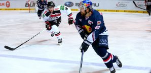 Michael Wolf traf beim 5:1-Erfolg des EHC über die Kölner Haie Michael Wolf