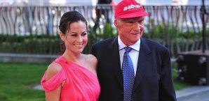 Niki Lauda (r.) war auch bei der Premiere von Rush zugegen Niki Lauda
