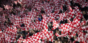 Vier Anhänger vom PSV Eindhoven haben mehrjährige Stadionverbote ausgesprochen bekommen PSV Eindhoven