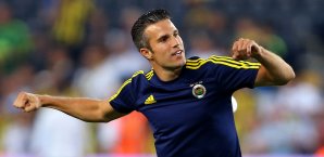 Robin van Persie sorgte für den entscheidenden Treffer gegen Kayserispor Robin van Persie