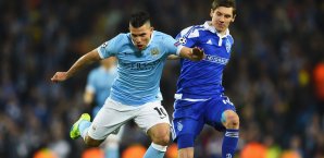 Sergio Aguero (l.) und Manchester City stehen im Viertelfinale Sergio Aguero
