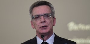 Thomas de Maiziere gab die Entscheidung der Regierung bekannt Thomas de Maiziere