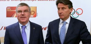 Hat Bach (l.) Druck auf seinen Nebenmann ausgeübt? Coe