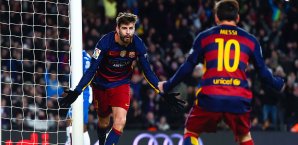 Lionel Messi ist Gerard Pique Gerard Pique