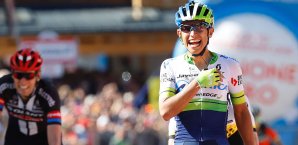 Esteban Chaves hat die Lombardei-Rundfahrt gewonnen Esteban Chaves