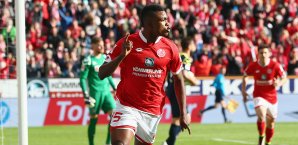 Jhon Cordoba ist zwei Spiele gesperrt Jhon Cordoba