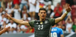 Mario Gomez wurde mit Besiktas in der Türkei Meister Mario Gomez