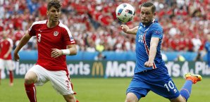 Die Hängepartie um Aleksandar Dragovic (l.) geht weiter Aleksandar Dragovic