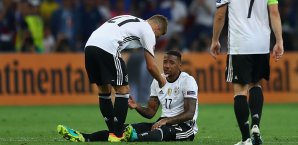 Jerome Boateng musste gegen Frankreich ausgewechselt werden Jerome Boateng