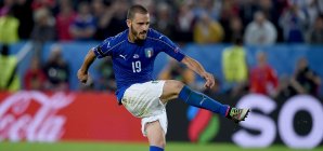 Leonardo Bonucci versagten im Elfmeterschießen gegen Deutschland die Nerven Leonardo Bonucci