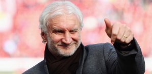 Rudi Völler steht weiterhin hinter seinem Trainer Roger Schmidt Rudi Völler