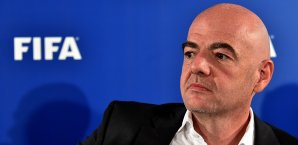 Gianni Infantino will die Ermittlungen zum WM-Skandal abwarten Gianni Infantino