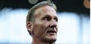 Hans Joachim Watzkelobt den neuen VfB-Coach, Hannes Wolf, überschwänglich Hans Joachim Watzke
