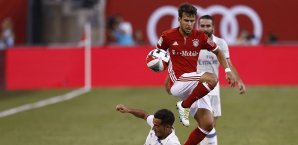 Juan Bernat widerspricht Holger Badstuber Juan Bernat