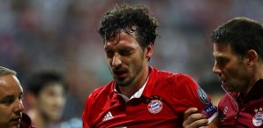Mats Hummels musste in der 40. Minute verletzt vom Platz Mats Hummels
