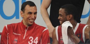 Yassin Idbihi (l.) soll dem jungen Team helfen Yassin Idbihi