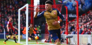 Oxlade-Chamberlain beschäftigt sich mit einem Wechsel Alex Oxlade-Chamberlain