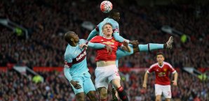 Bastian Schweinsteiger hat derzeit einen schweren Stand in Manchester Bastian Schweinsteiger