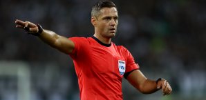 Damir Skomina pfeift das Spiel der Dortmunder bei Sporting Damir Skomina
