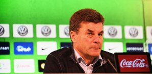 Dieter Hecking hat mit Wolfsburg bisher nur sechs Punkte gesammelt Dieter Hecking