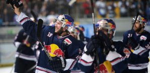 Die Münchner konnten das Spitzenspiel für sich entscheiden EHC München