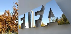 Die FIFA hat dem spanischen Verband eine Strafe aufgebrummt FIFA
