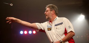 Martin Adams tritt nach überstandener Krebsbehandlung in Wolverhampton an Martin Adams