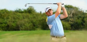 Matthew Giles eroberte bei der Fiji International die Führung Matthew Giles
