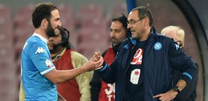 Maurizio Sarri ist wütend auf Gonzalo Higuain Maurizio Sarri