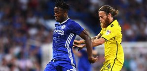 Michy Batshuayi hat bei Chelsea einen schweren Stand Michy Batshuayi