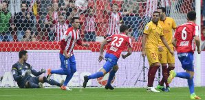 Moi Gomez markierte den wichtigen Ausgleichstreffer für Gijon Moi Gomez
