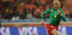 Rigobert Song wird nach seinem Schlaganfall in Paris behandelt Rigobbert Song
