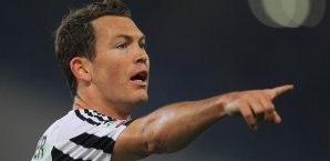Der FC Barcelona soll heiß auf Stephan Lichtsteiner sein Stephan Lichtsteiner