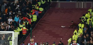 West Ham droht damit, Fans auszuschließen West Ham Fans