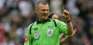 Graham Poll will eine harte Bestrafung für Mourinho sehen Graham Poll
