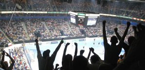 Der erste Test für die deustchen Handballfrauen war gegen Schweden erfolgreich Handball