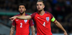 Jordan Henderson wird die Three Lions gegen Spanien als Kapitän aufs Feld führen Jordan Henderson