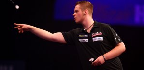 Max Hopp startet am 22. Dezember in die Darts-WM Max Hopp