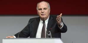 Uli Hoeneß ist erneut Präsident des FC Bayern Uli Hoeneß
